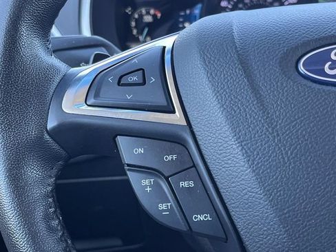 Used 2018 Ford Edge SEL w/ Equipment Group 201A AWD/4WD image 27