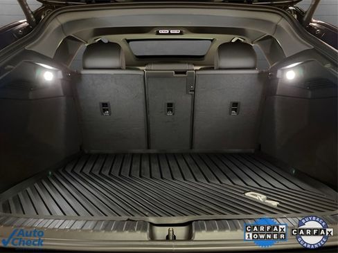 Used 2024 Audi Q4 e-tron Premium Plus image 87