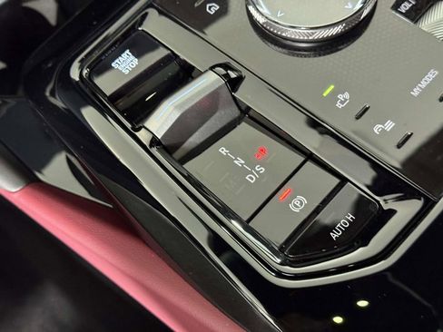 Used 2026 BMW 530i xDrive 530i xDrive w/ Premium Package image 27