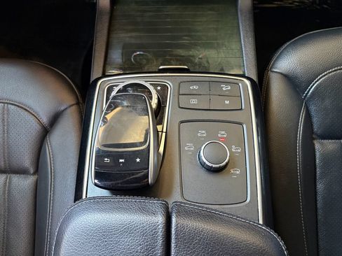 Used 2017 Mercedes-Benz GLS 450 4MATIC image 15