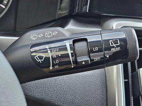Used 2022 Kia Sorento LX FWD image 26