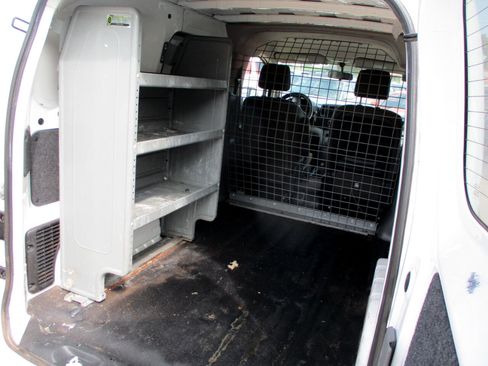 Used 2015 Nissan NV200 SV w/ Back Door Glass Package image 16