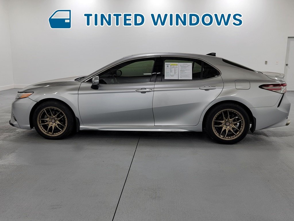 Used 2018 Toyota Camry XSE FWD image 5