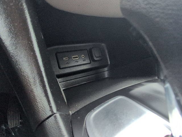 Used 2021 Chevrolet Equinox LS FWD image 30