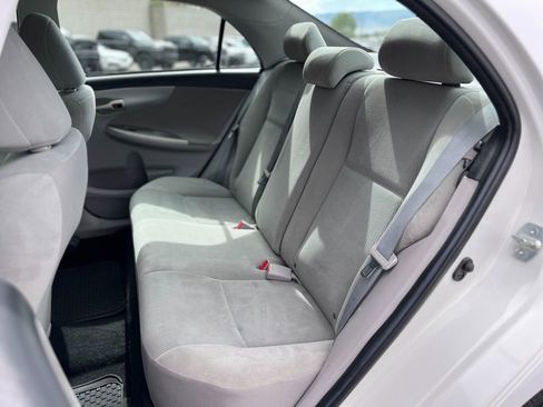 Used 2013 Toyota Corolla LE image 21