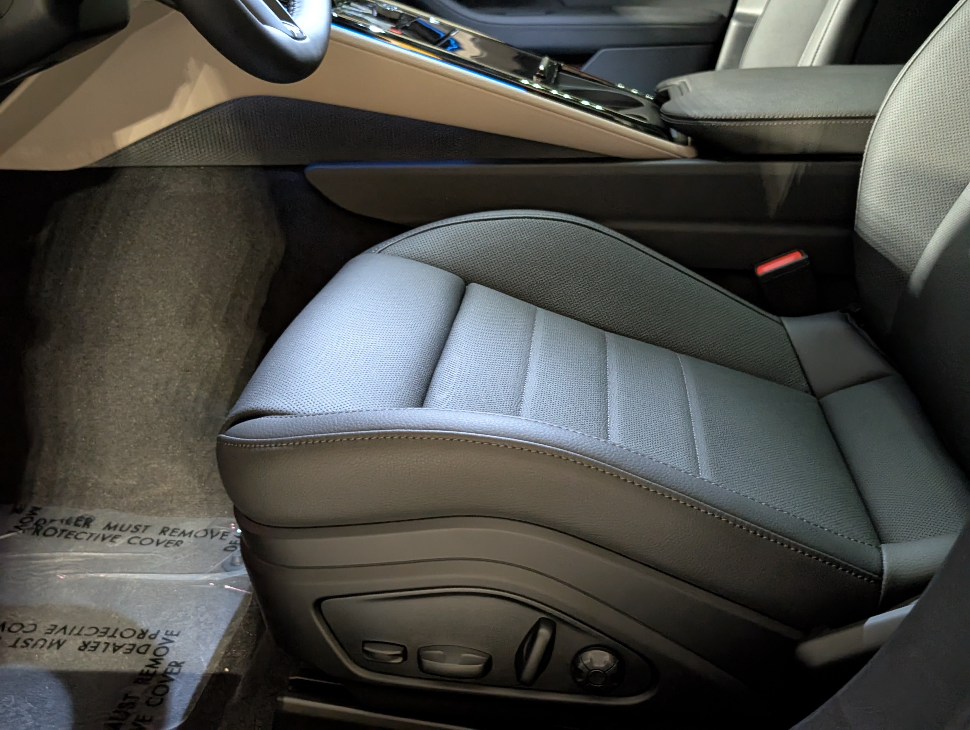 New 2026 Porsche Panamera 4 AWD/4WD image 18