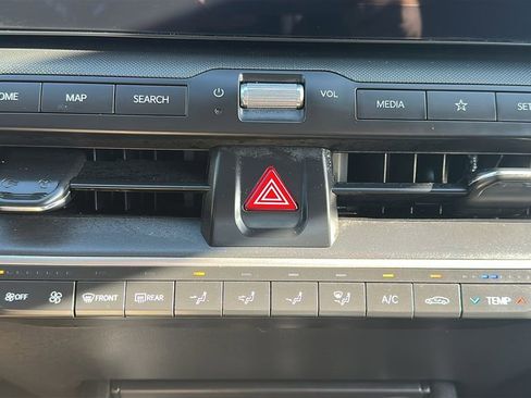 Used 2025 Kia K4 LXS image 25