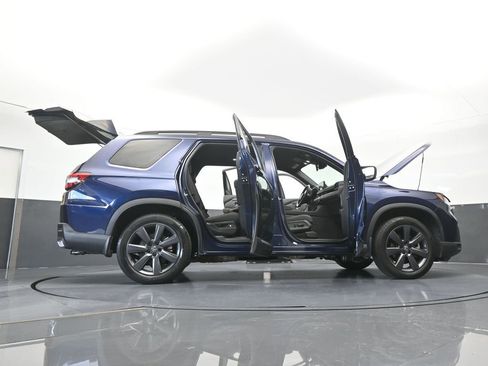 Used 2025 Honda Pilot Sport image 58