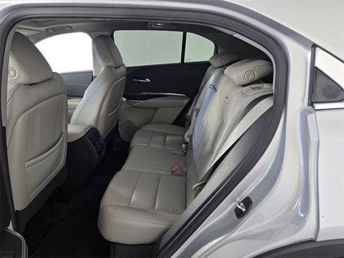 Used 2021 Cadillac XT4 Luxury image 8