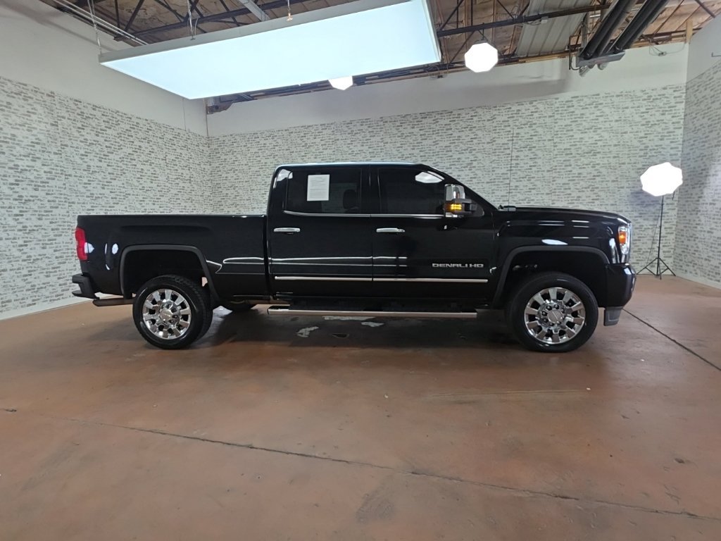 Used 2017 GMC Sierra 2500 Denali AWD/4WD image 7