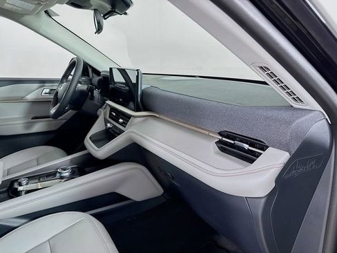 New 2026 Ford Explorer Active w/ Active Comfort Package image 29