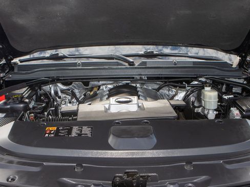 Used 2016 Cadillac Escalade Luxury image 26