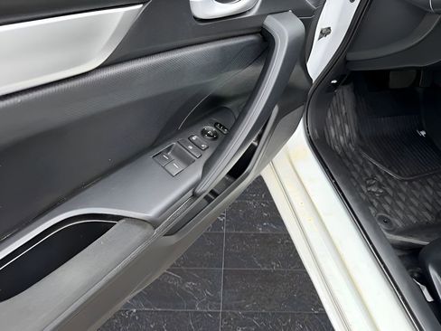 Used 2020 Honda Civic LX image 18