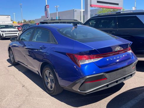 Used 2024 Hyundai Elantra SE image 8