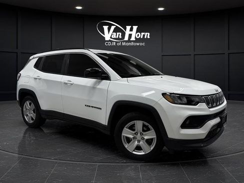 Used 2022 Jeep Compass Latitude image 35