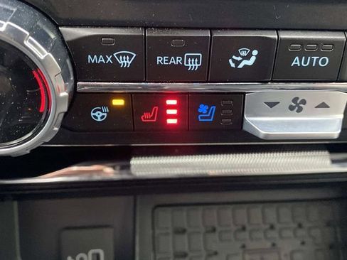 Used 2025 Ford F150 Lariat w/ Equipment Group 501A Mid AWD/4WD image 29