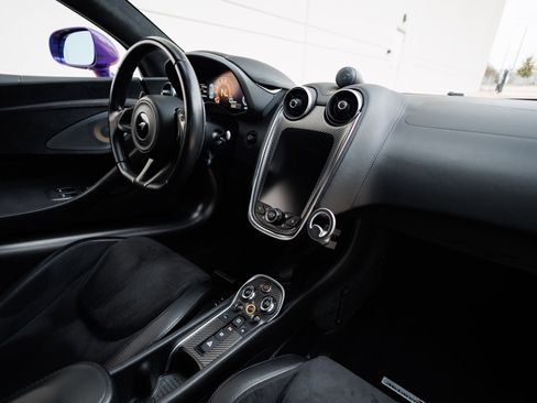 Used 2019 McLaren 600LT image 44