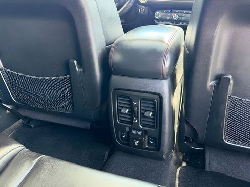 Used 2023 Dodge Durango GT AWD/4WD image 31