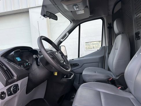 Used 2015 Ford Transit 250 130 Medium Roof image 8