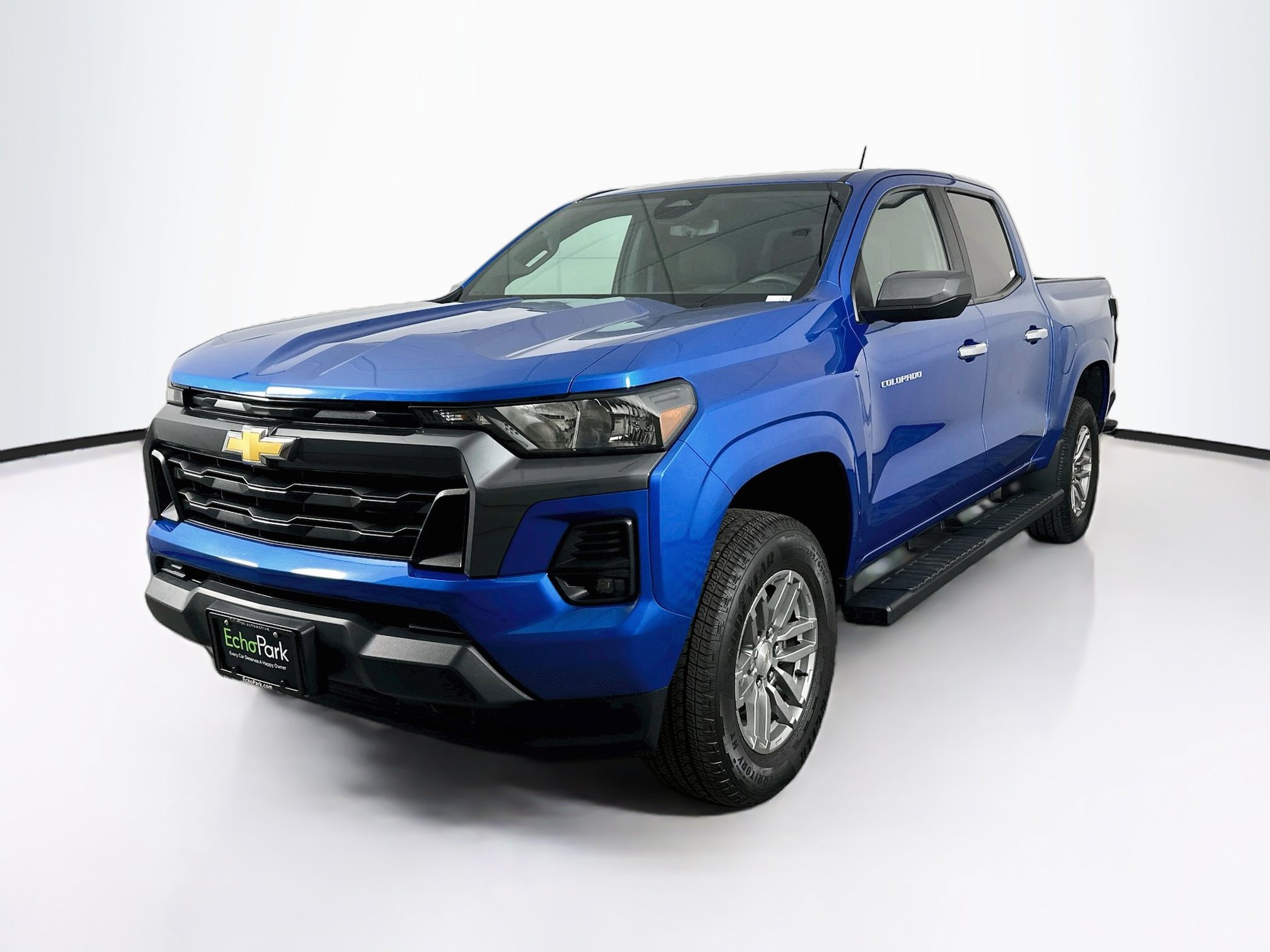 Used 2024 Chevrolet Colorado LT w/ LT Convenience Package AWD/4WD image 3