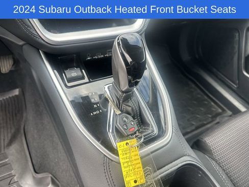 Used 2024 Subaru Outback Premium AWD/4WD image 30