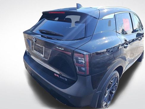 Used 2025 Nissan Kicks SR image 13