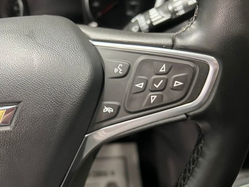 Used 2023 Chevrolet Equinox LT image 12