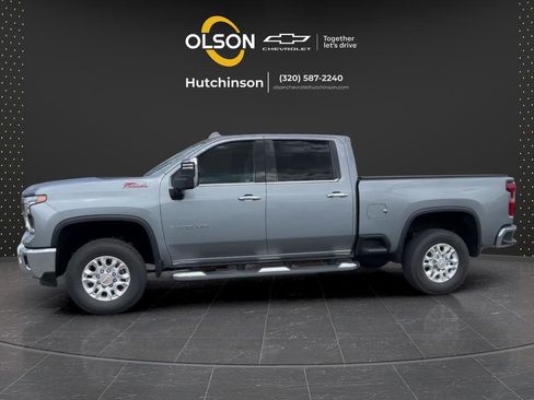 Used 2024 Chevrolet Silverado 3500 LTZ w/ LTZ Plus Package AWD/4WD image 2