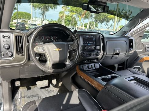 Used 2017 Chevrolet Silverado 1500 High Country AWD/4WD image 35