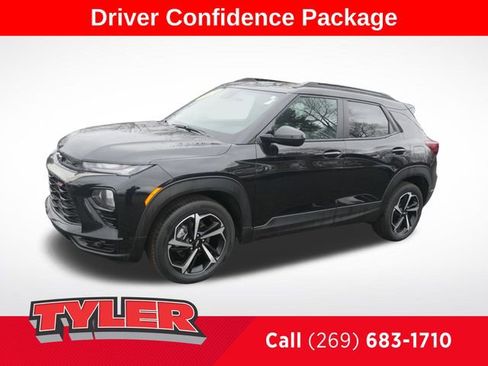 Used 2023 Chevrolet TrailBlazer RS w/ Convenience Package image 3