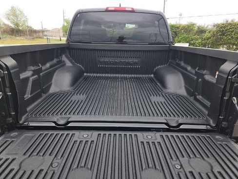 Certified 2025 Nissan Frontier SV RWD image 13