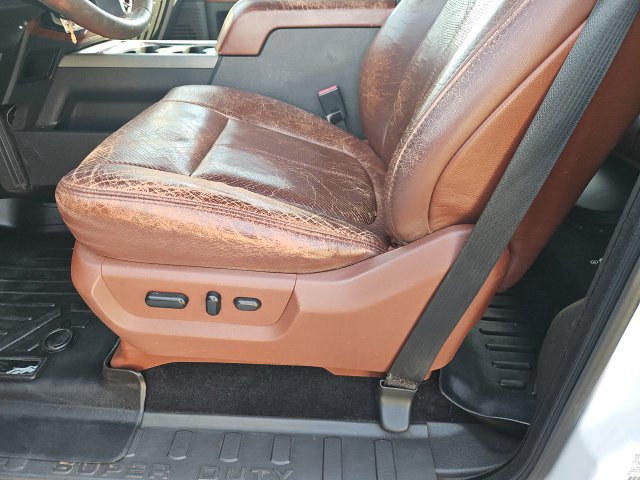 Used 2012 Ford F250 King Ranch w/ King Ranch w/Chrome Pkg AWD/4WD image 12