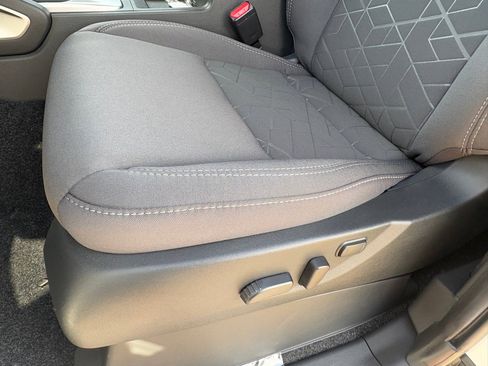 New 2025 Nissan Frontier SV image 11