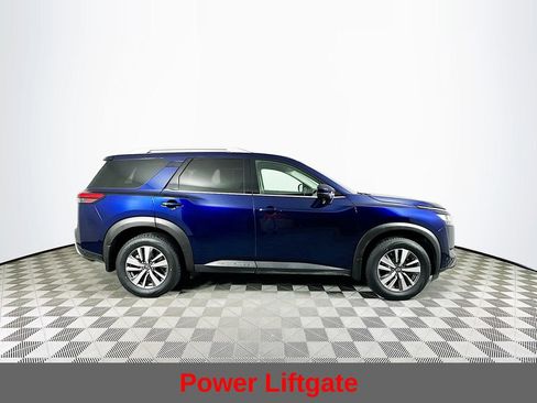 Used 2022 Nissan Pathfinder SL w/ SL Black Package image 12