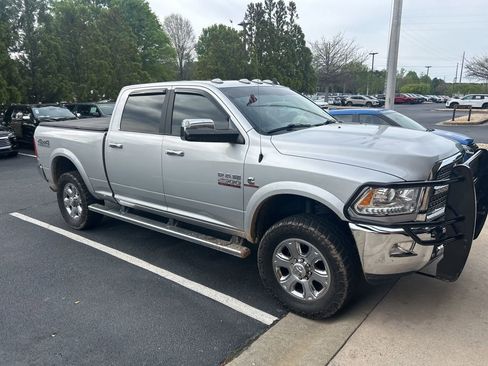 Used 2018 RAM 2500 Laramie w/ Off Road Package AWD/4WD image 5