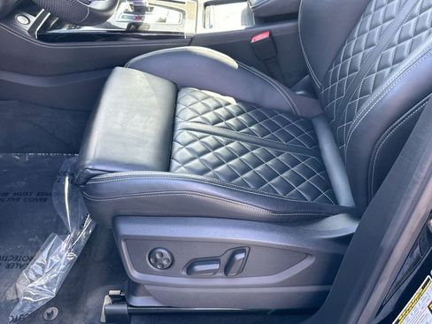 Used 2023 Audi SQ5 Prestige AWD/4WD image 18