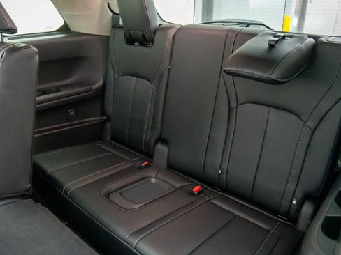 Used 2023 INFINITI QX60 Sensory w/ Cargo Package image 19