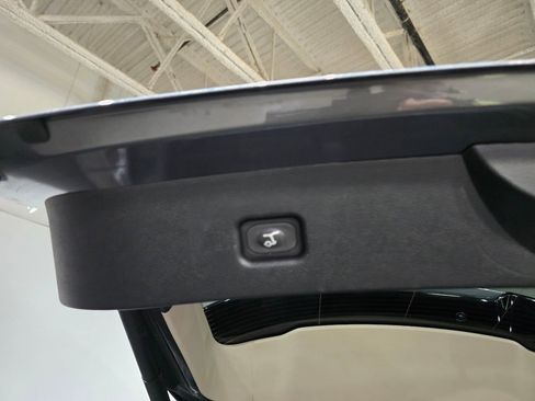 Used 2021 Lincoln Nautilus AWD image 35