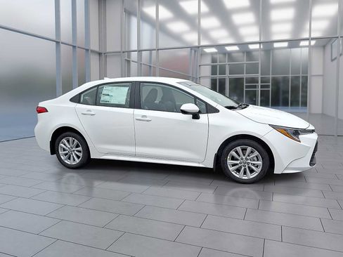 New 2026 Toyota Corolla LE image 6
