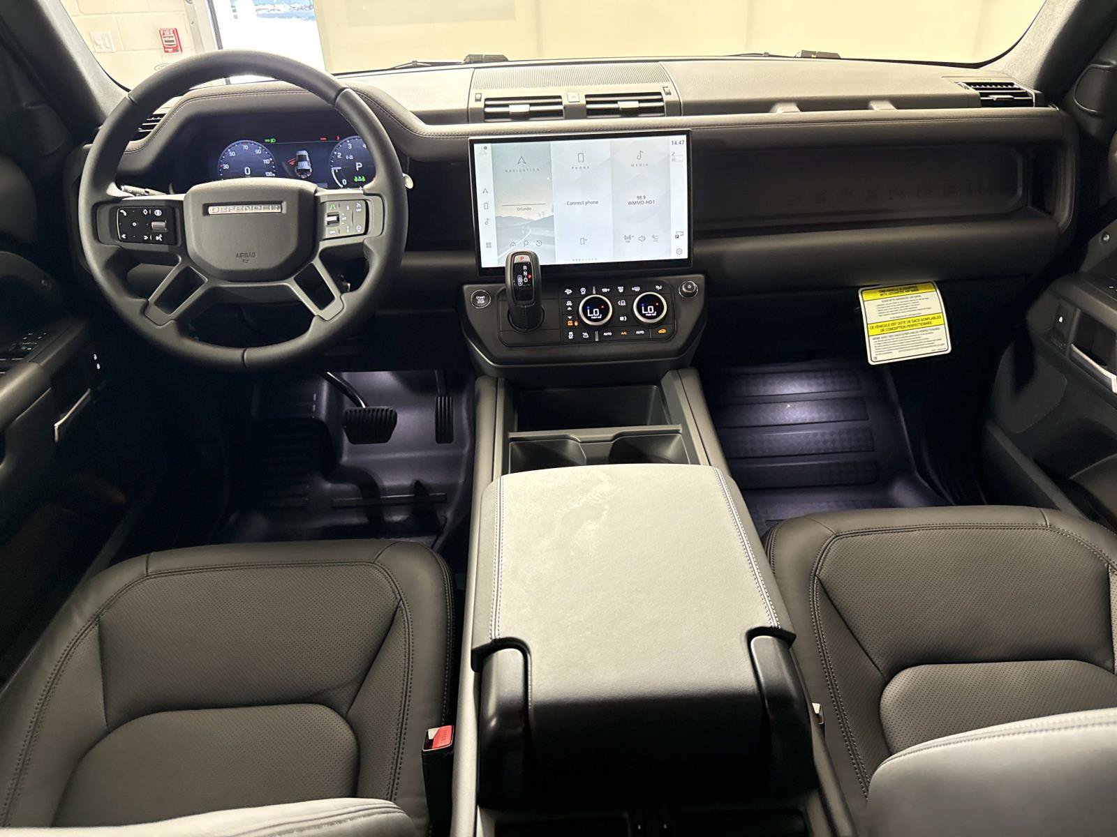 New 2026 Land Rover Defender 110 X-Dynamic SE AWD/4WD image 15