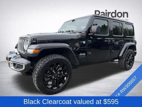 Used 2024 Jeep Wrangler Unlimited Sahara AWD/4WD image 3