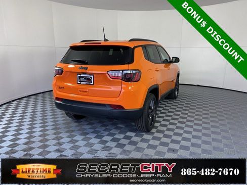 New 2026 Jeep Compass Latitude image 7