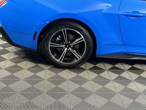 Used 2024 Ford Mustang Premium image 5