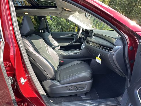 New 2026 INFINITI QX60 Luxe w/ Cargo Package image 9