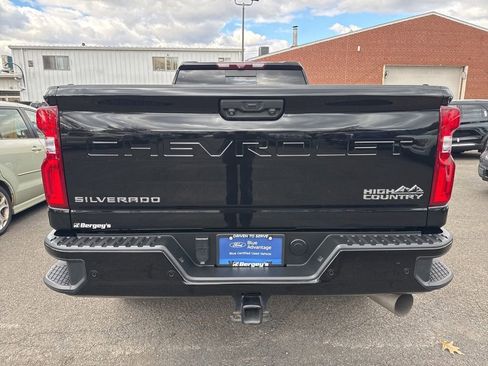 Used 2021 Chevrolet Silverado 3500 High Country w/ Z71 Off-Road Package image 6