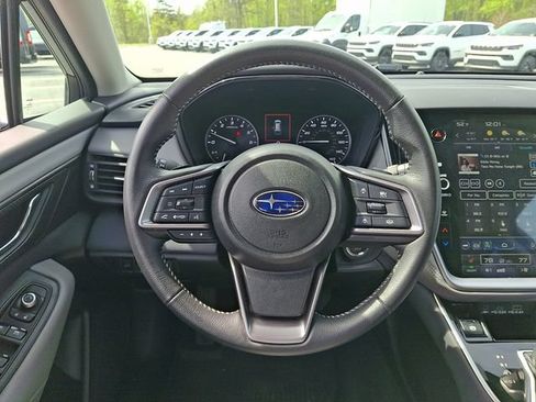 Used 2025 Subaru Outback Premium w/ Popular Package #1A AWD/4WD image 19