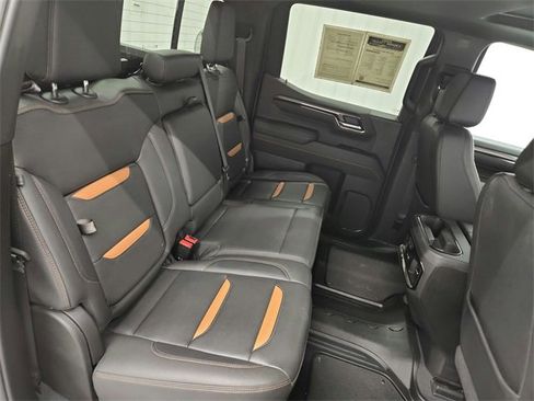 Used 2023 GMC Sierra 1500 AT4 w/ AT4 Premium Package image 40