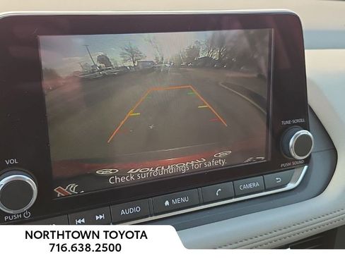 Used 2023 Nissan Rogue SV image 19