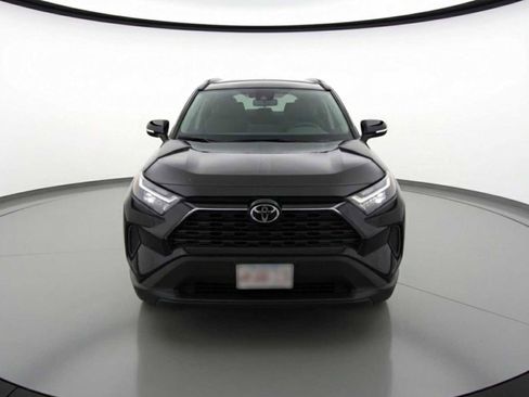 Used 2024 Toyota RAV4 XLE image 2