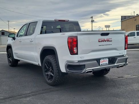 Used 2025 GMC Sierra 1500 SLE w/ X31 Off-Road Package AWD/4WD image 5
